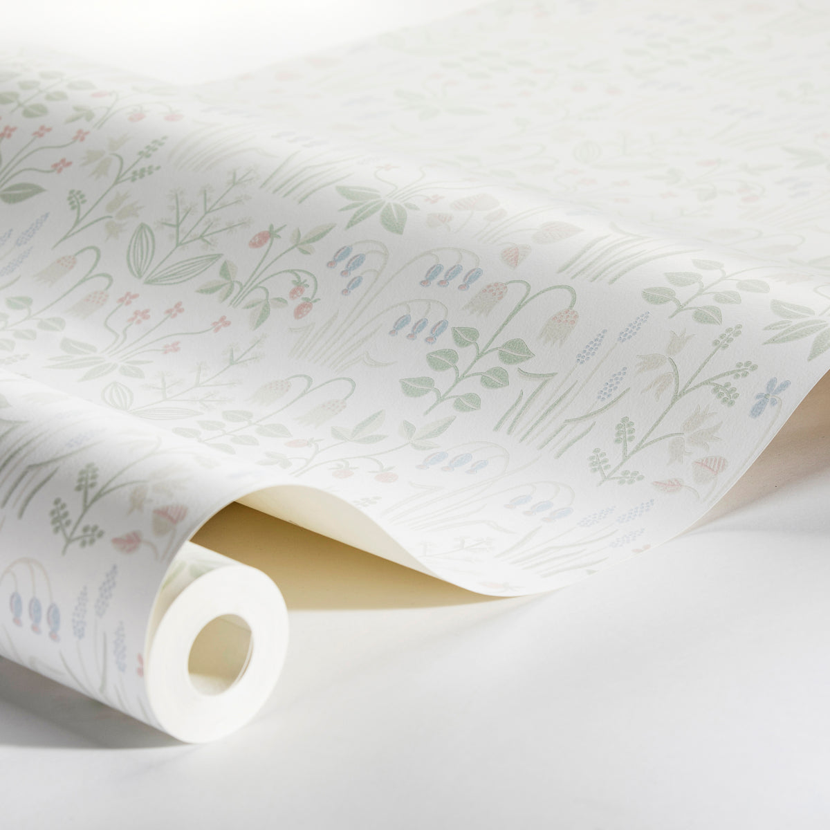 STRAWBERRY-FIELD-IVORY-SCHUMACHER-7217