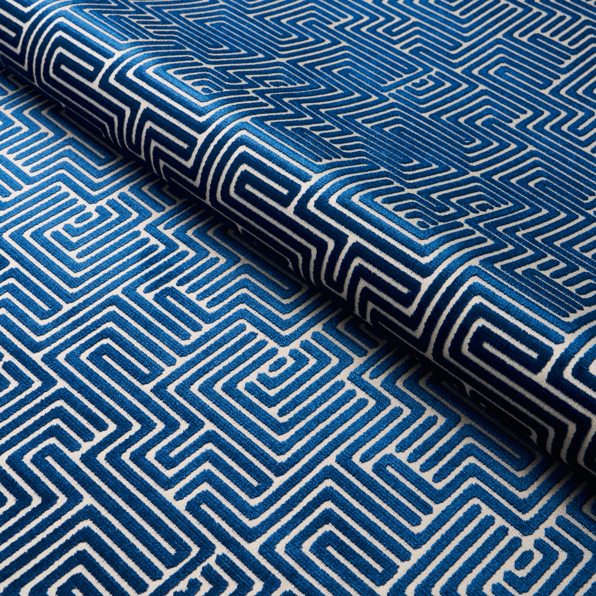 LISBOA-VELVET-MIDNIGHT-BLUE-SCHUMACHER-72958