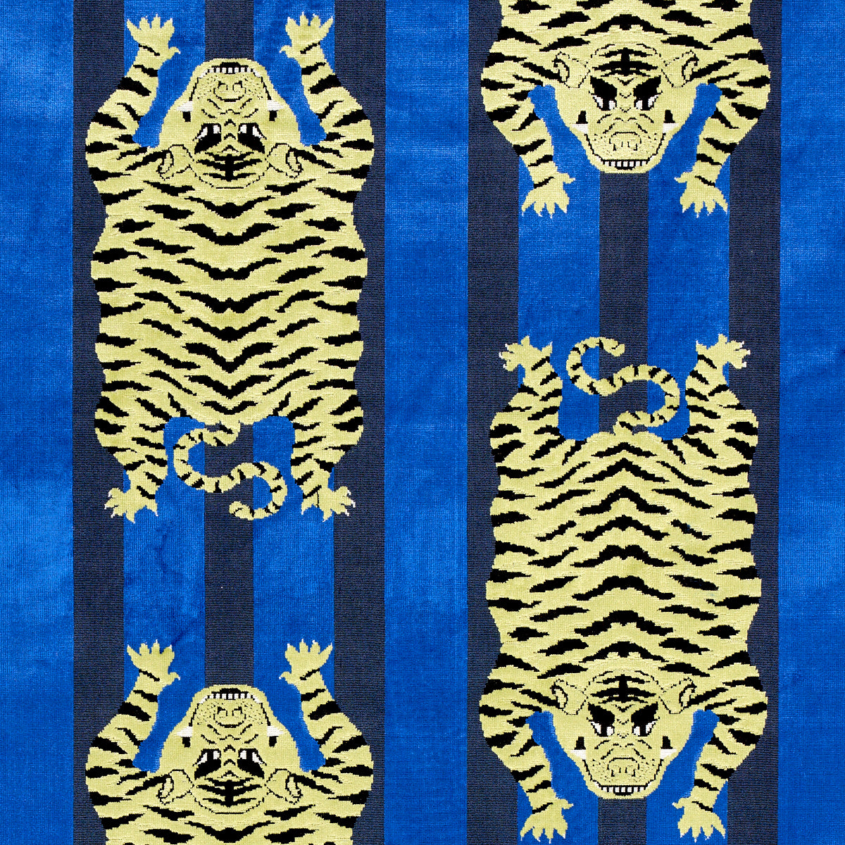 JOKHANG-TIGER-VELVET-BLUE-SCHUMACHER-77234