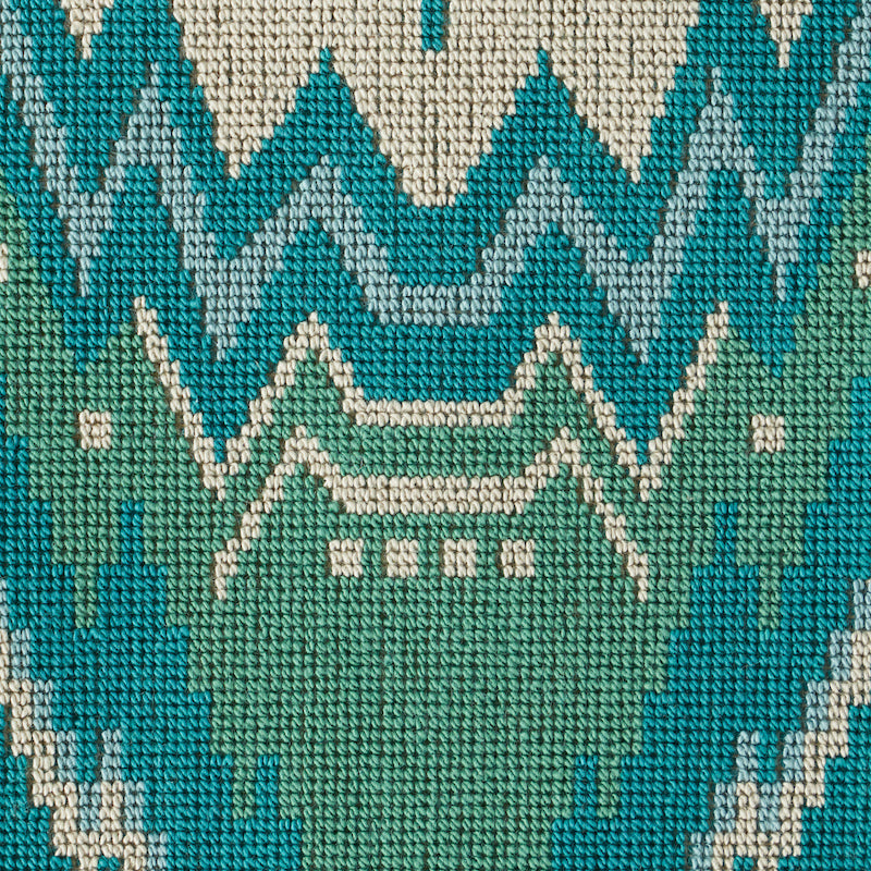 TAURIDE-PINGL-PEACOCK-SCHUMACHER-79042