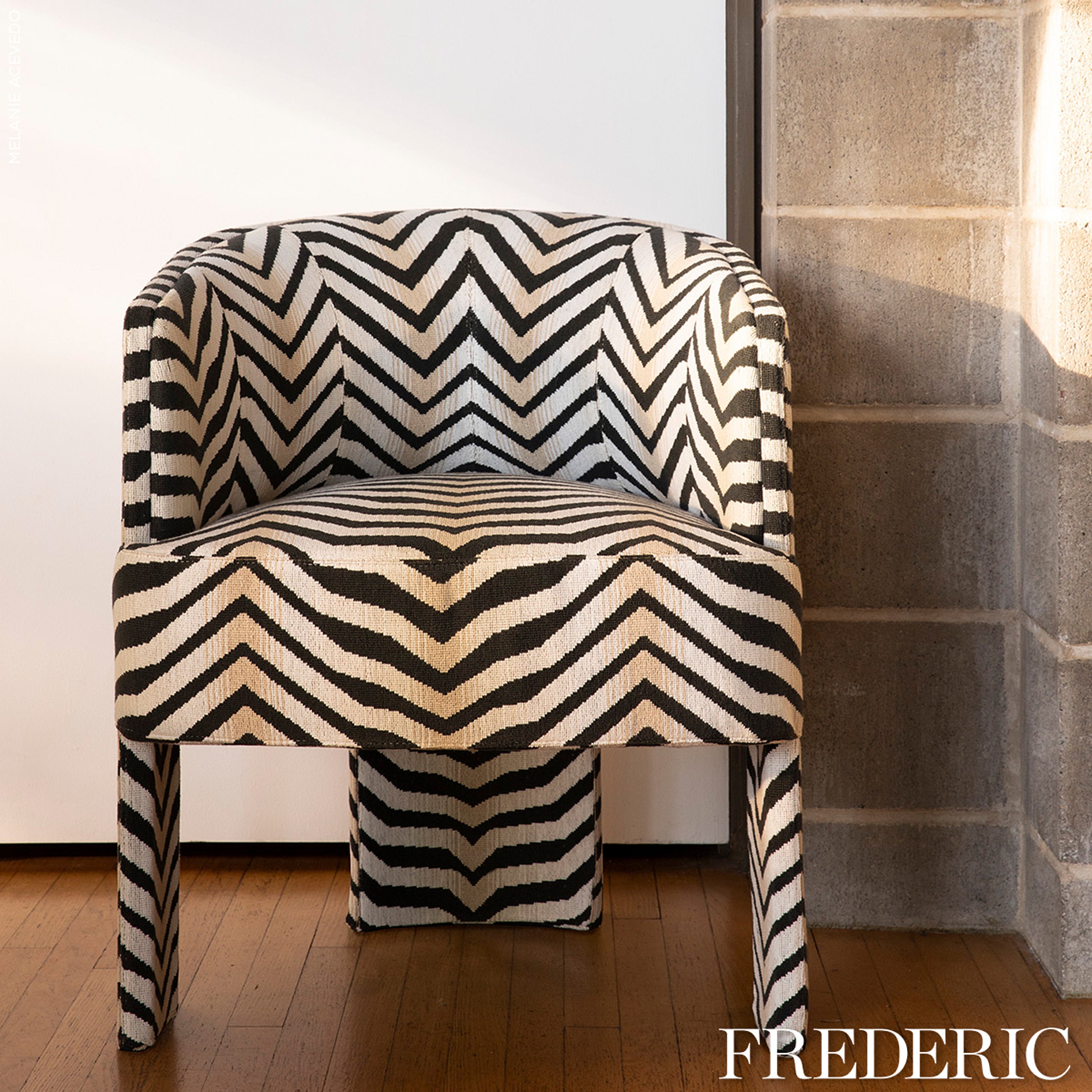 ARCURE-PINGL-ZEBRA-BLACK-SCHUMACHER-79521