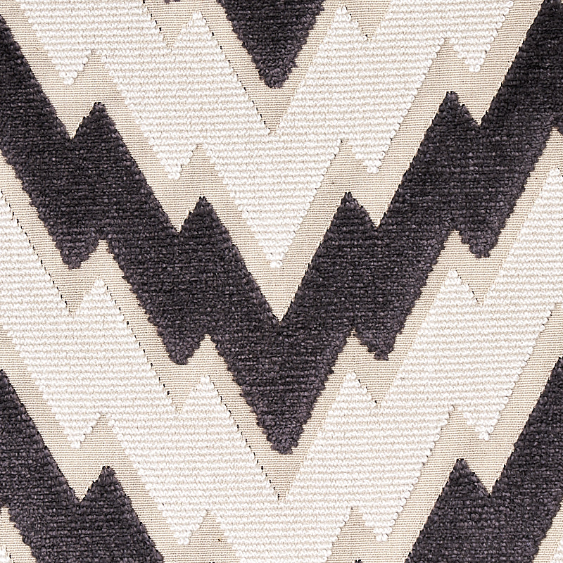 FLORENTINE-CHEVRON-VELVET-BLACK-SCHUMACHER-80220