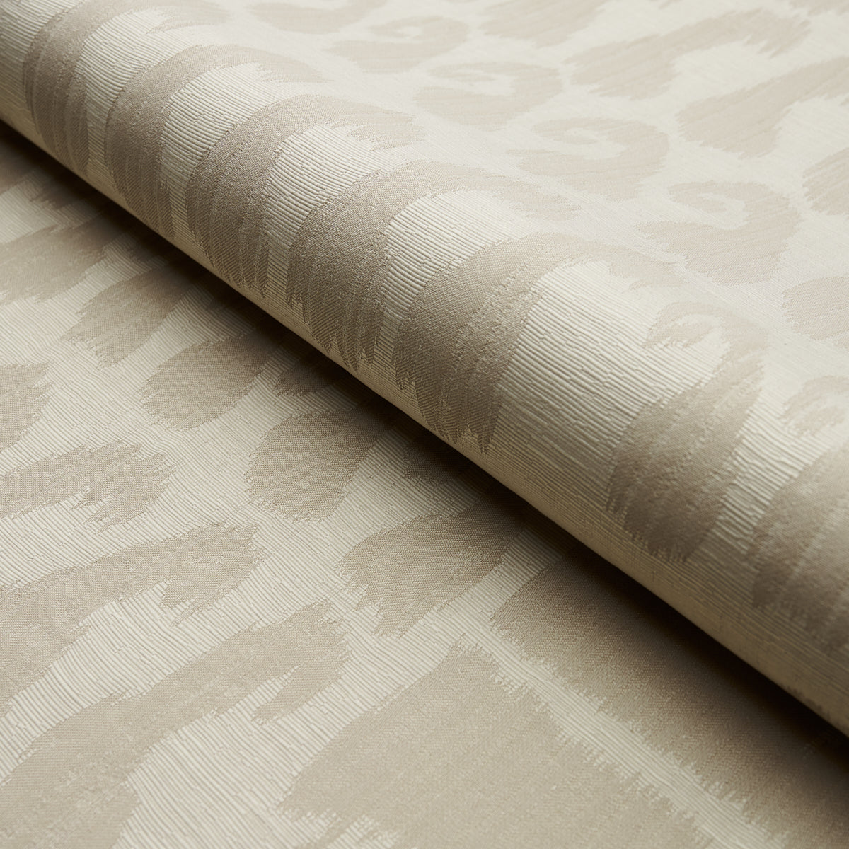 NALLAMALA-FABRIC-IVORY-SCHUMACHER-80380