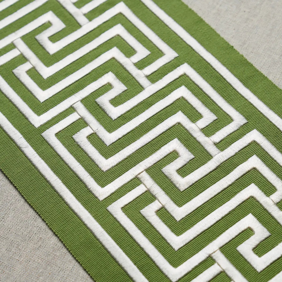 LABYRINTH-TAPE-GREEN-SCHUMACHER-81260