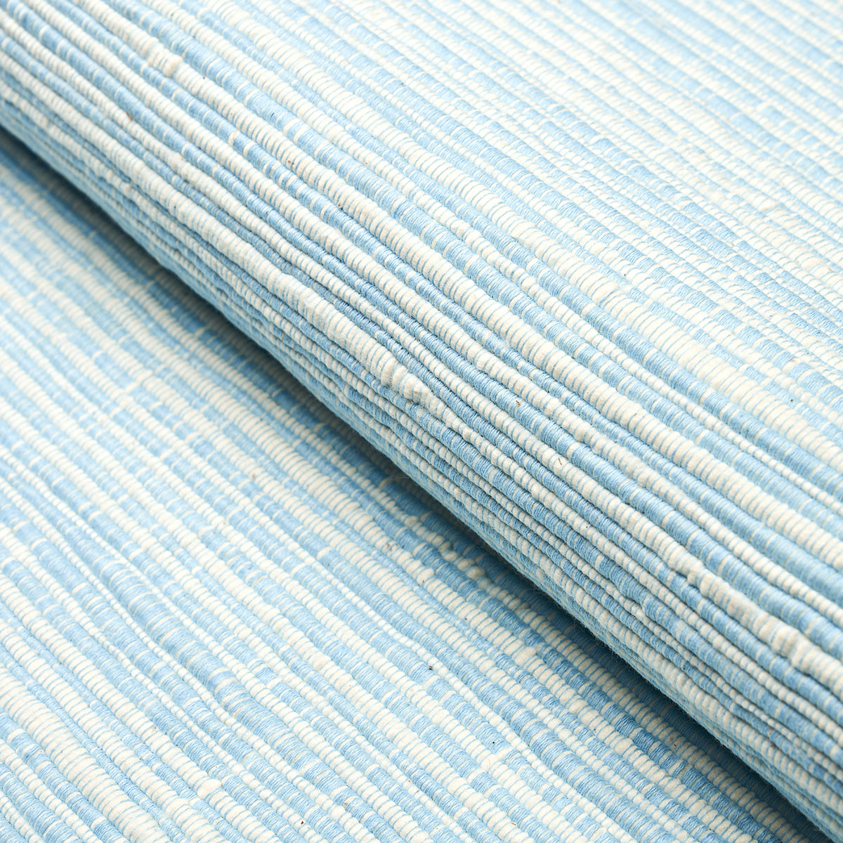 ZETA-HANDWOVEN-TEXTURE-SKY-SCHUMACHER-81372