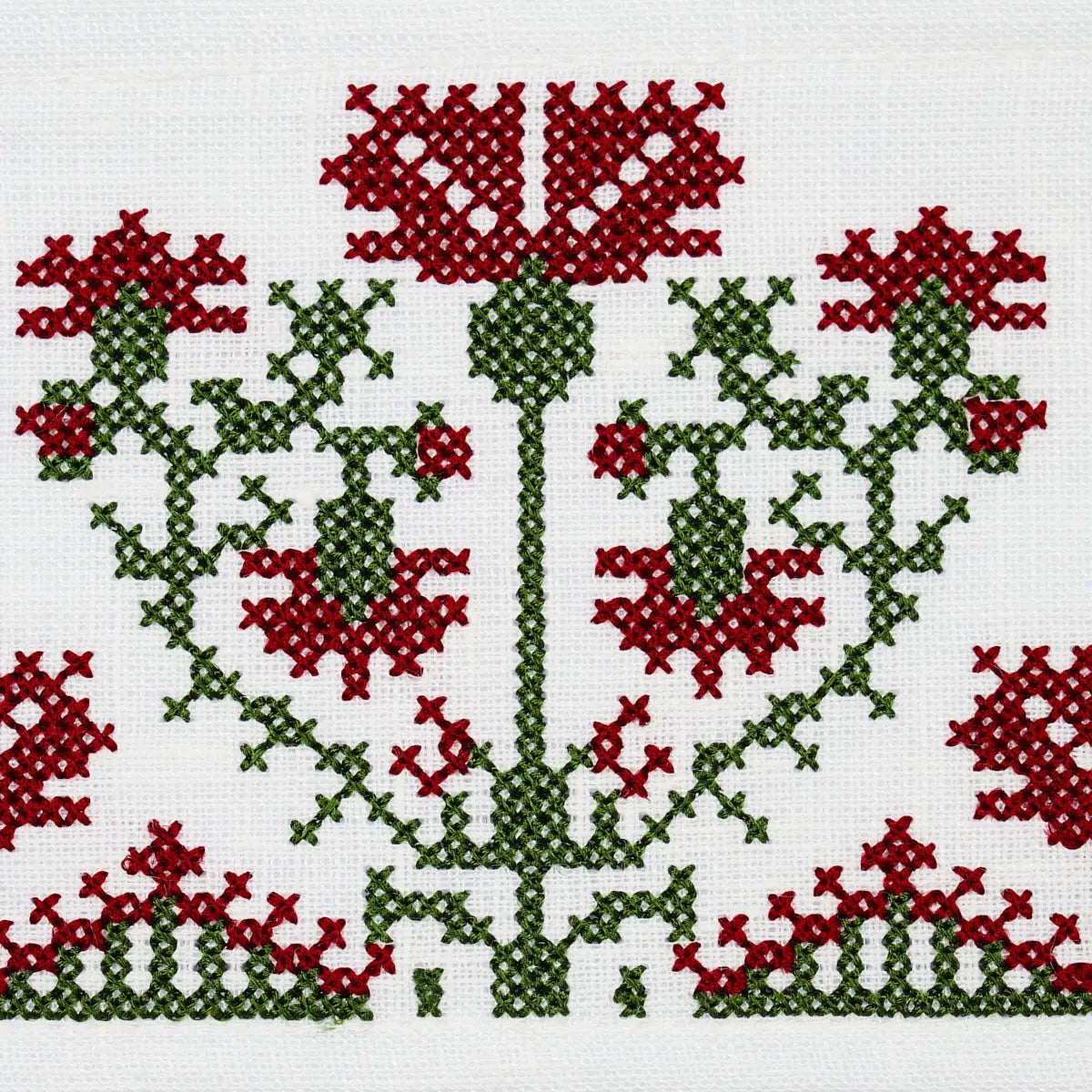 CUSTIS-EMBROIDERED-TAPE-CLARET-SCHUMACHER-81660