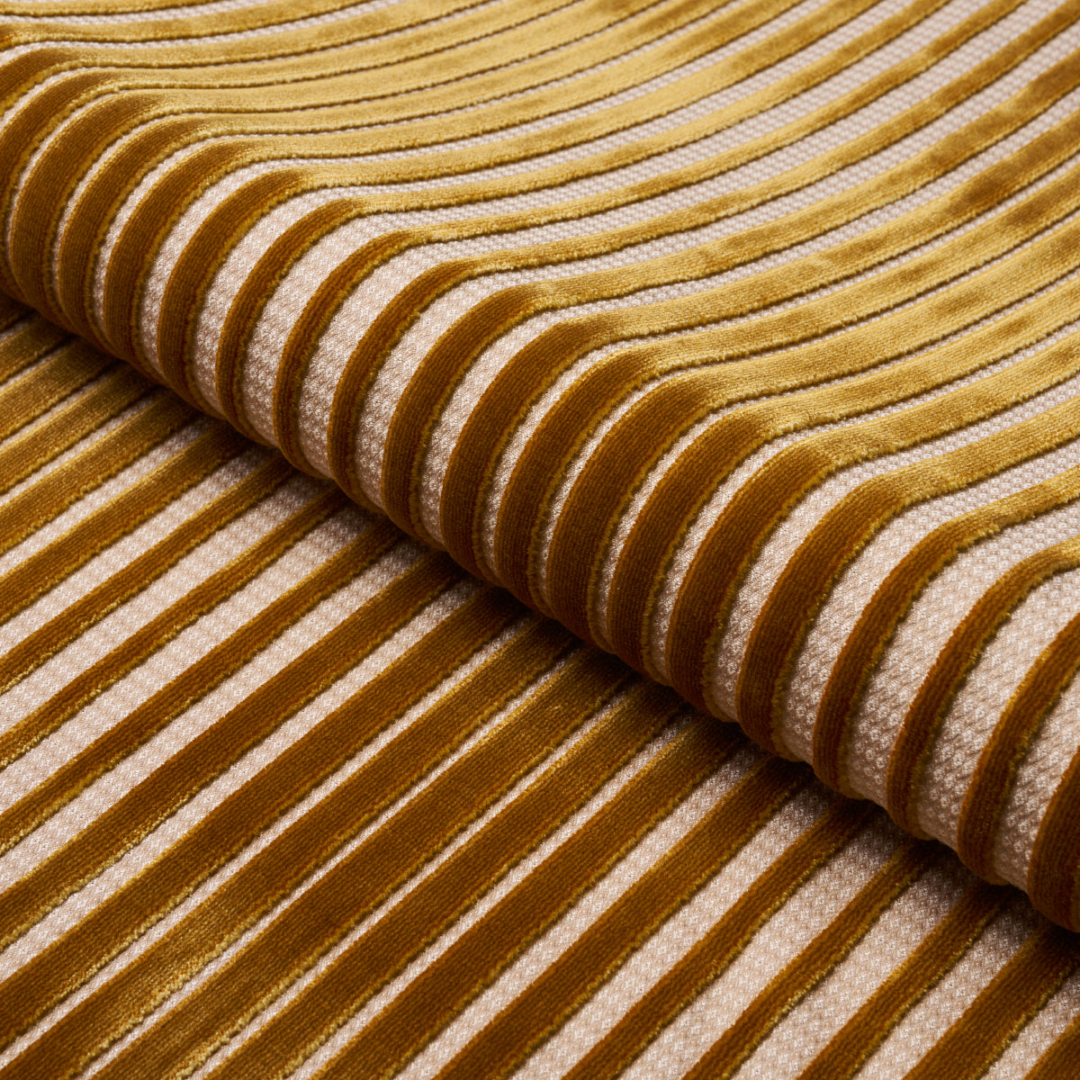 CHIMAY-STRIPE-VELVET-BRONZE-SCHUMACHER-82151