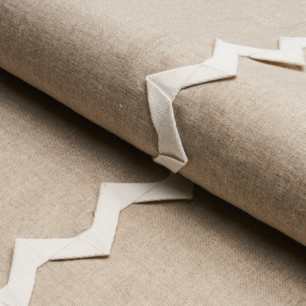 LAZARE-APPLIQU-IVORY-ON-NATURAL-SCHUMACHER-82220
