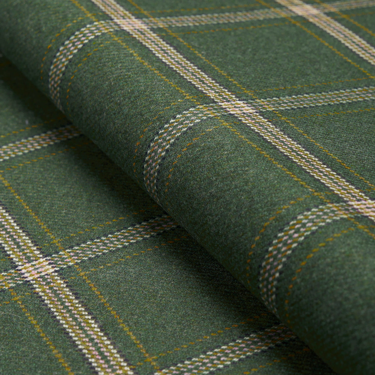 BLACKBURN-MERINO-PLAID-GREEN-SCHUMACHER-82343