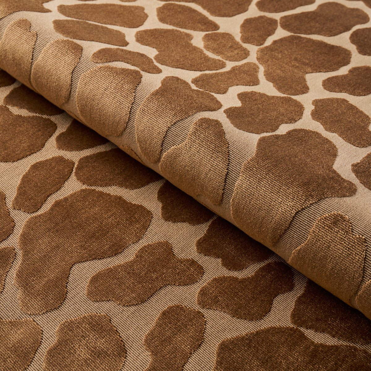 GIRAFFE-VELVET-SAFARI-SCHUMACHER-82970