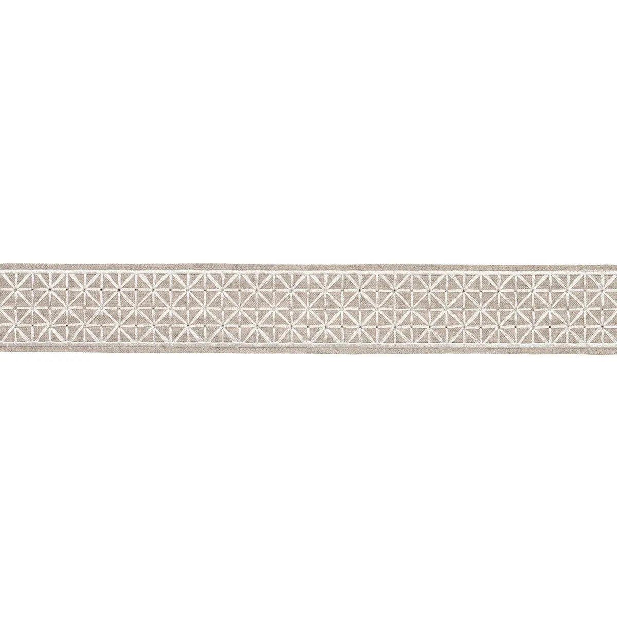 DIRECTOIRE-TAPE-NARROW-IVORY-ON-NATURAL-SCHUMACHER-83850