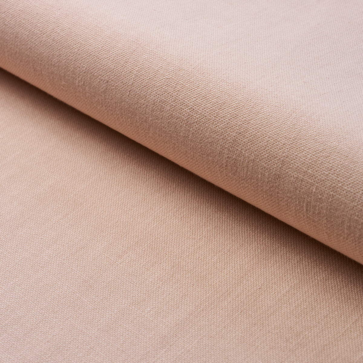 KAI-LINEN-BLUSH-SCHUMACHER-84952