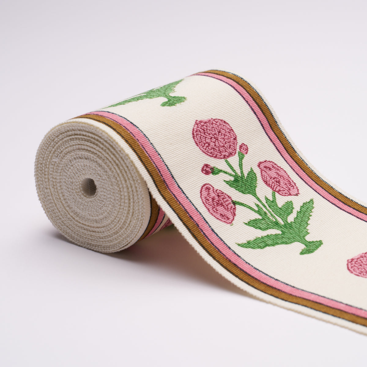POPPY-HAND-BLOCK-TRIM-PINK-SCHUMACHER-85441