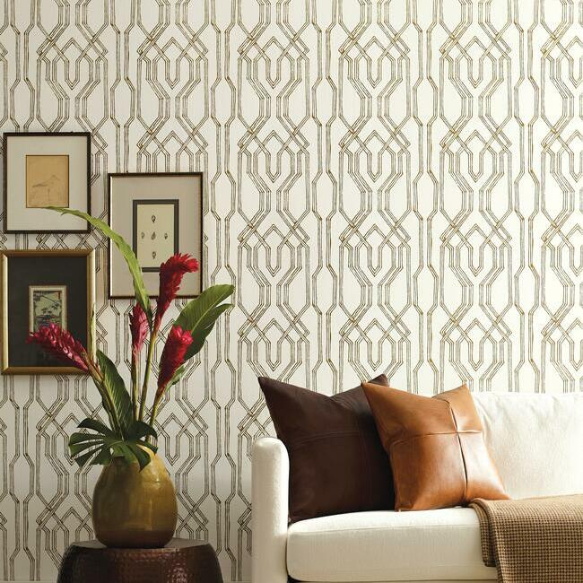 oriental-lattice-wallpaper-white-gold-york-wallcoverings-af6560