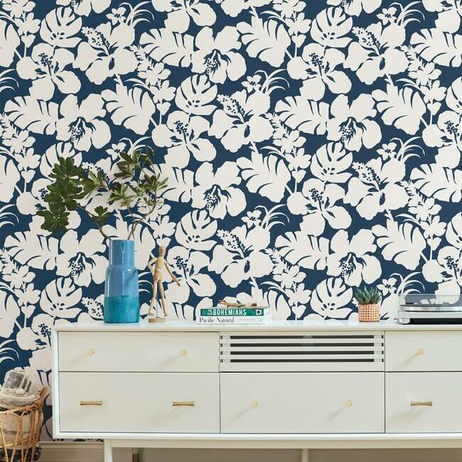 hibiscus-arboretum-wallpaper-navy-york-wallcoverings-cv4441