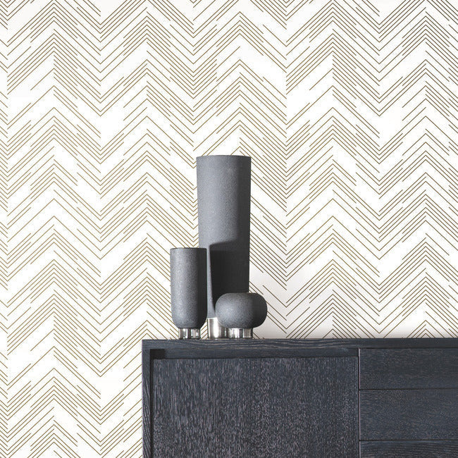 polished-chevron-wallpaper-white-gold-york-wallcoverings-md7222