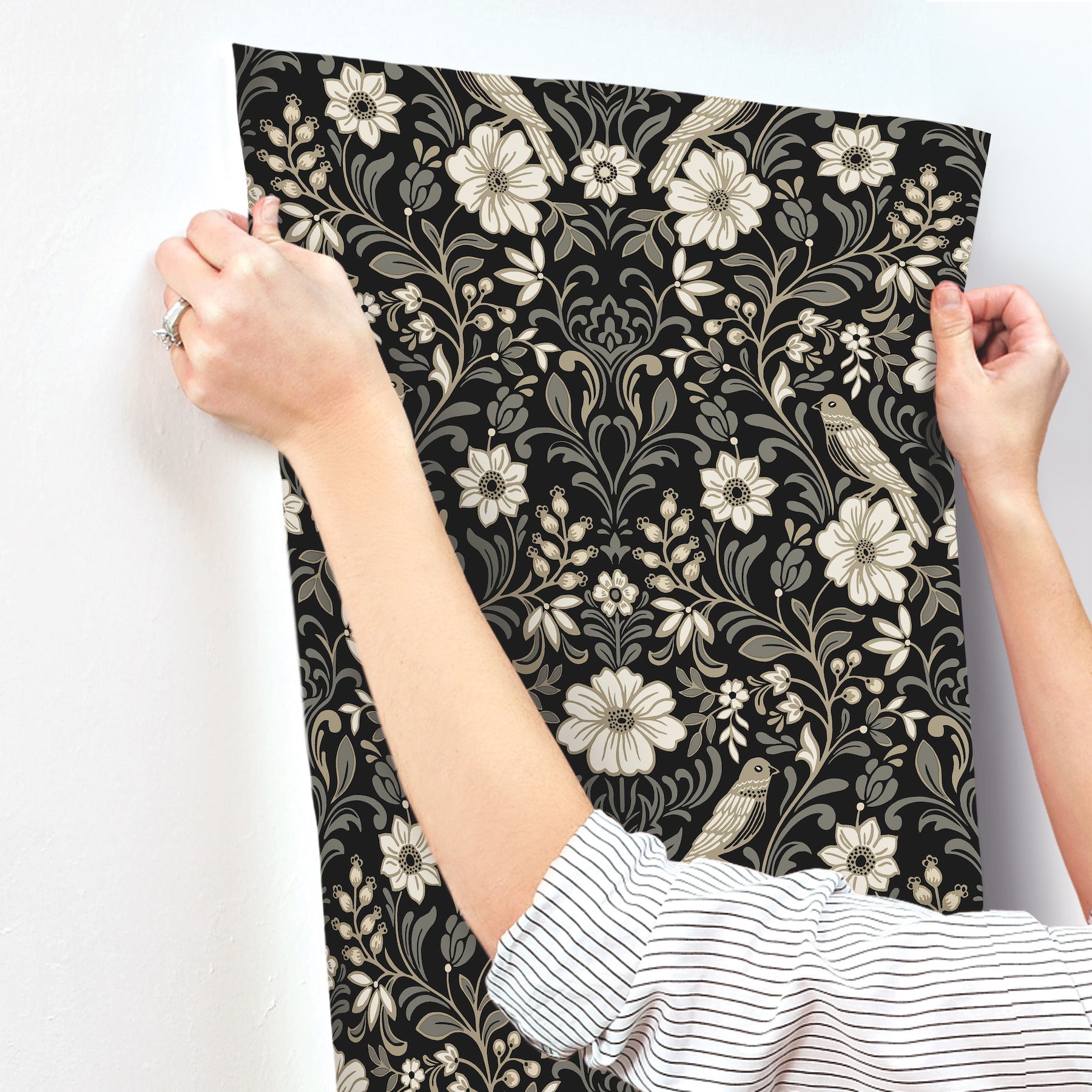 colette-wallpaper-black-york-wallcoverings-mf4742