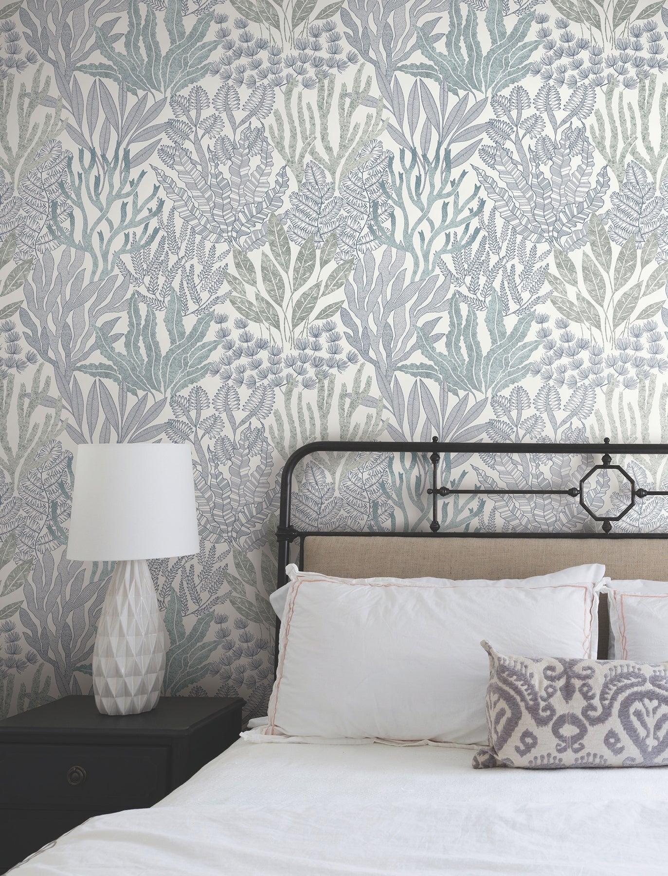 coral-leaves-wallpaper-blue-aqua-york-wallcoverings-rt7804