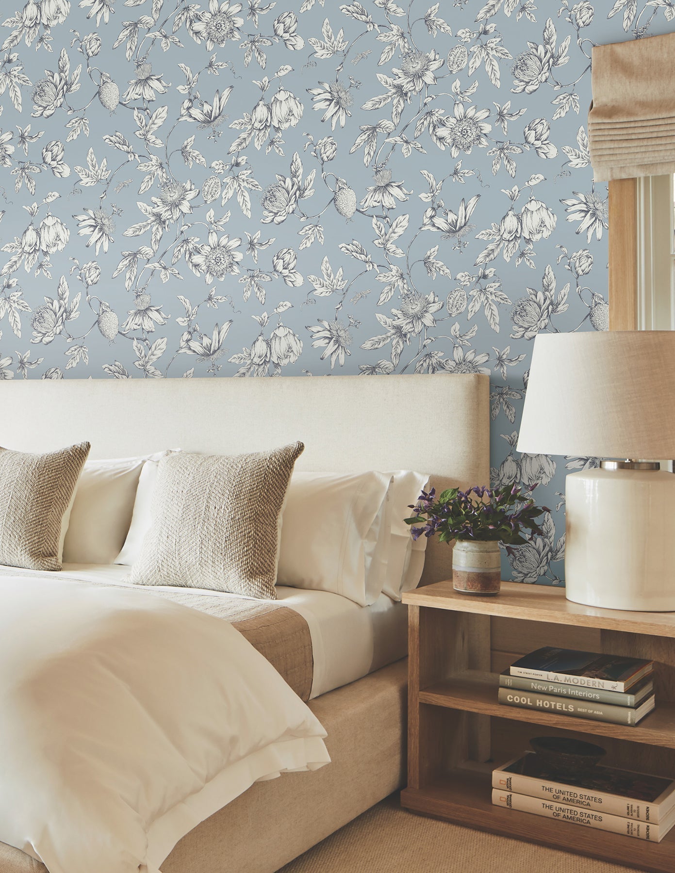 passion-flower-toile-wallpaper-sky-york-wallcoverings-rt7853