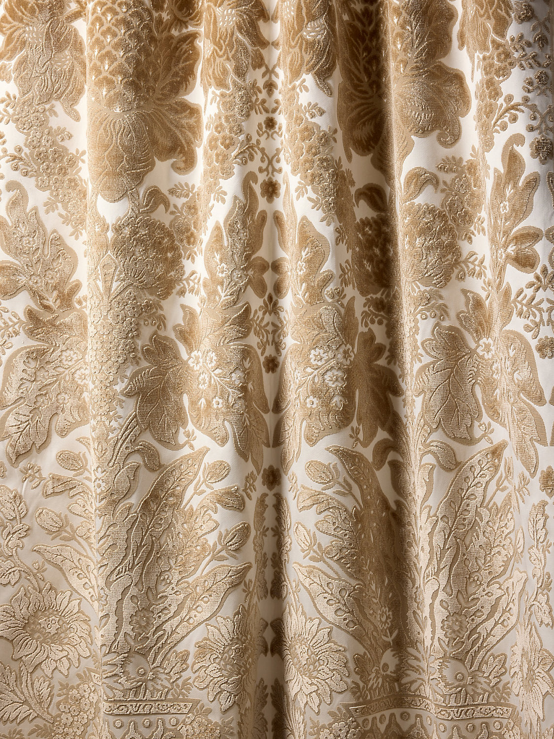 Regis Velvet Damask - Fawn