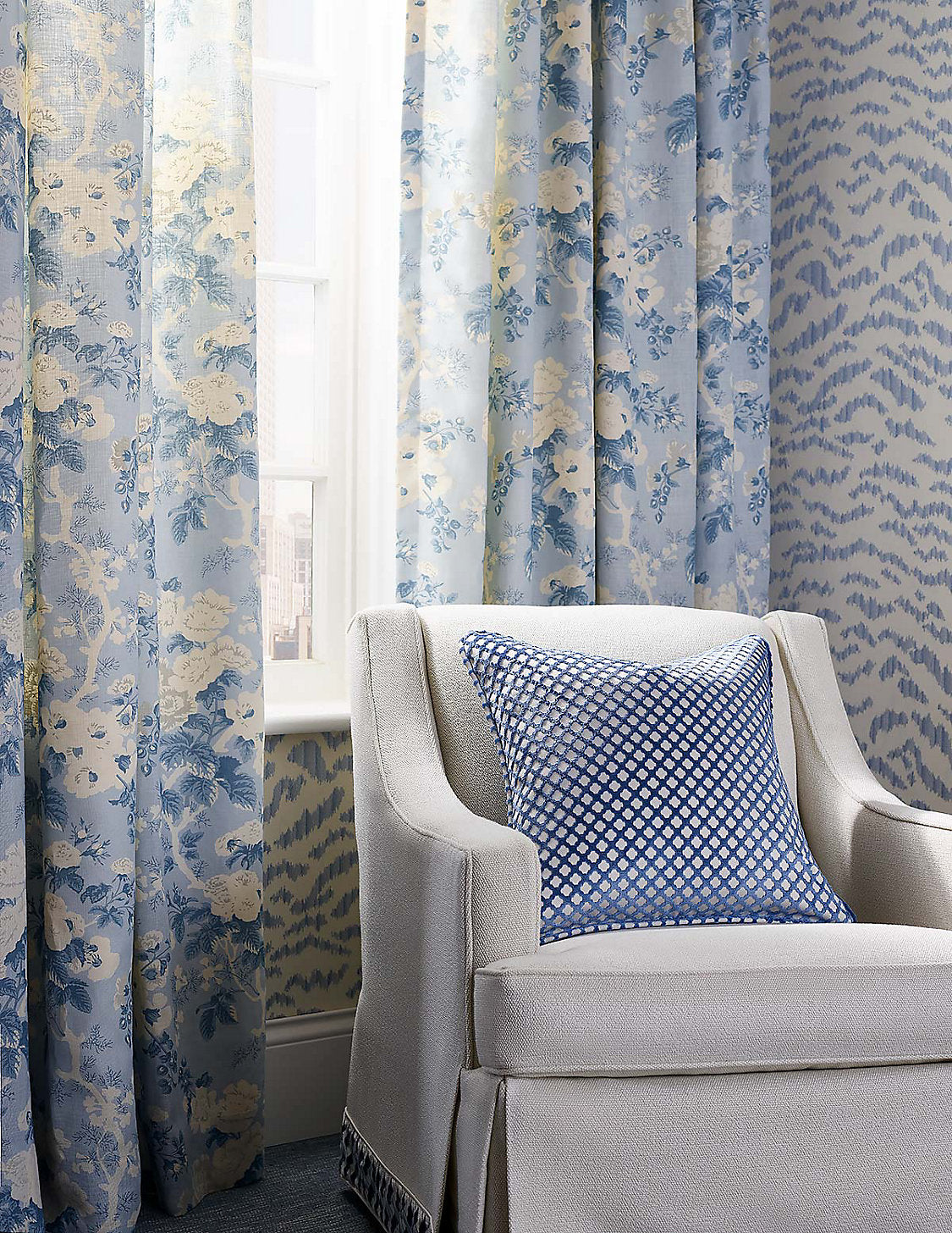 TIGRESS WALLCOVERING SKYLINE SC WP88506 0002 by Scalamandre Wallcovering