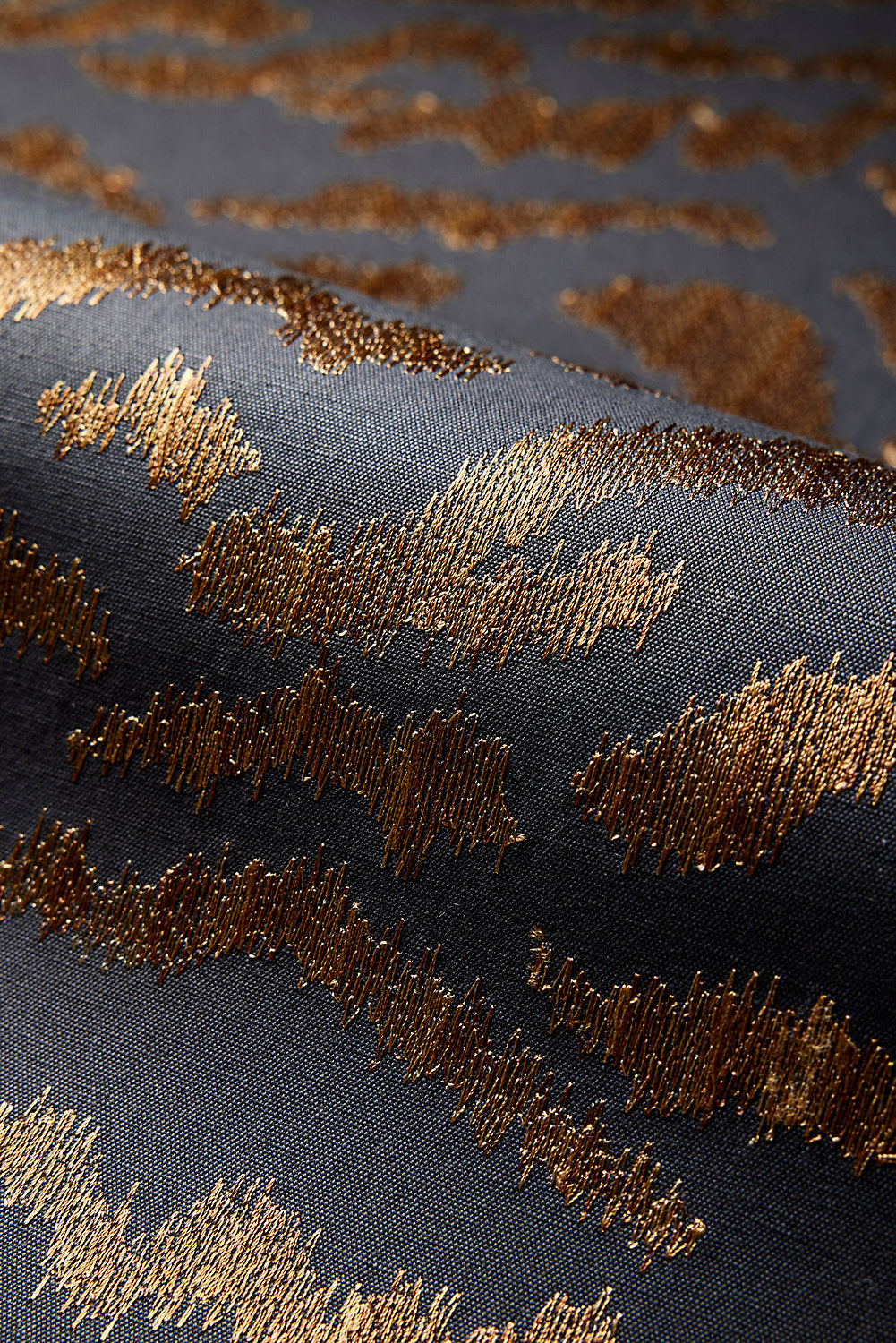 TIGRESS WALLCOVERING BRONZE ON BLACK SC WP88506 0006 by Scalamandre Wallcovering