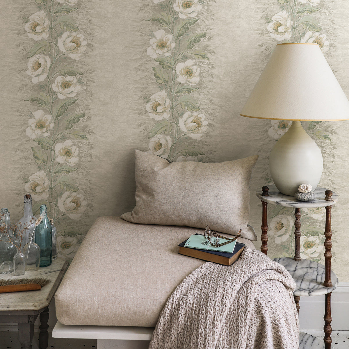 Picture of Dutch Garland Timeless Grey Gardenia Stripe Wallpaper