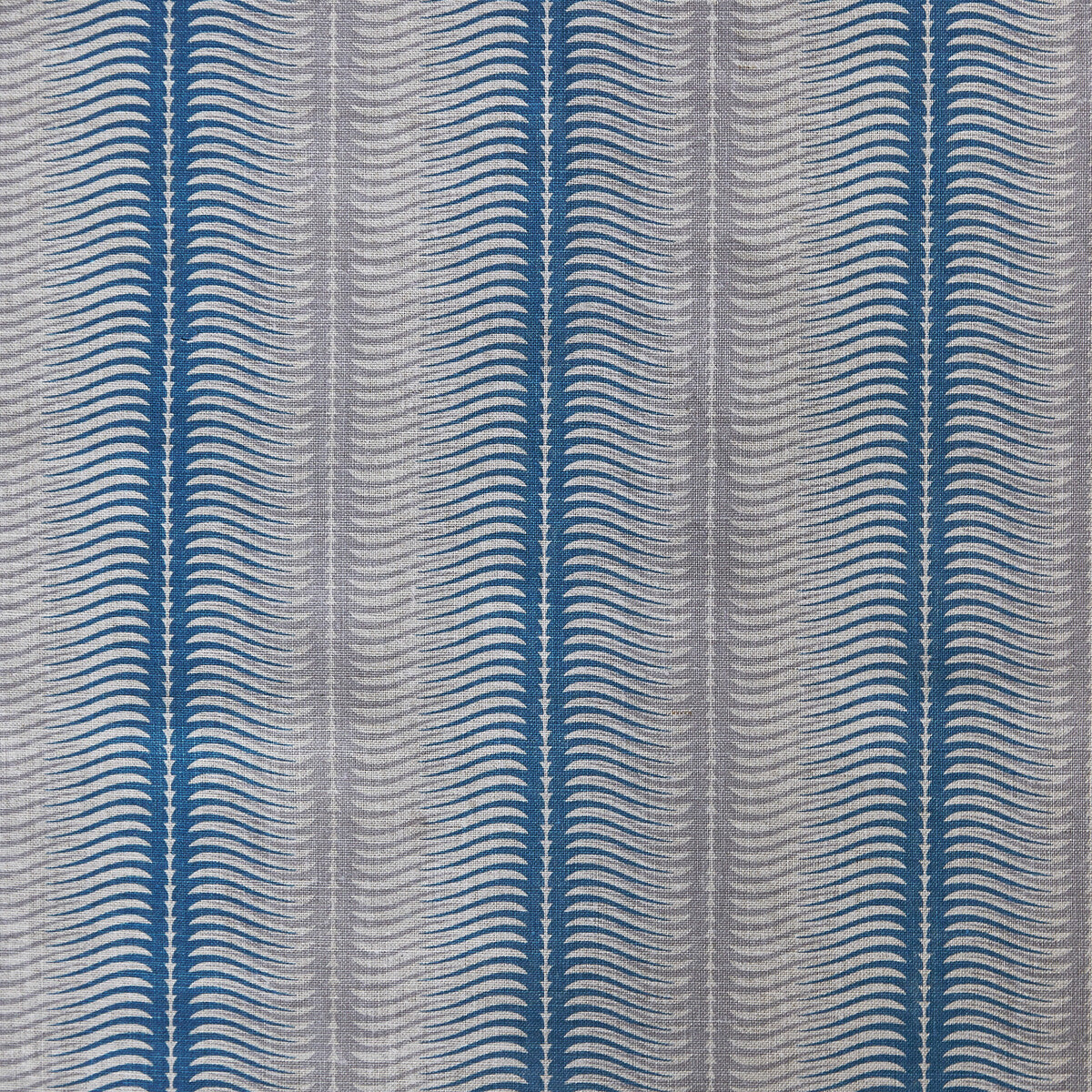 gwf-350950-stripes-cornflower-lee-jofa-modern