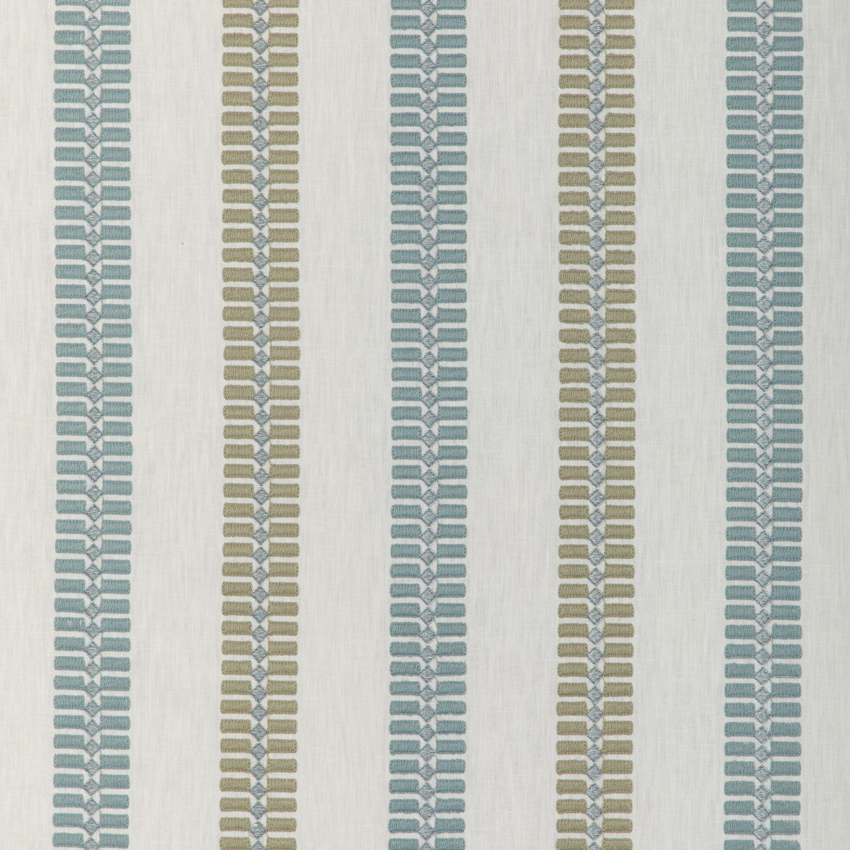 371621350-kravet-basics-37162-135