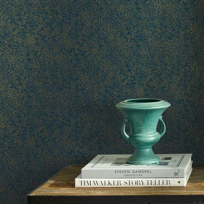 champagne-dots-wallpaper-gold-navy-york-wallcoverings-ri5113