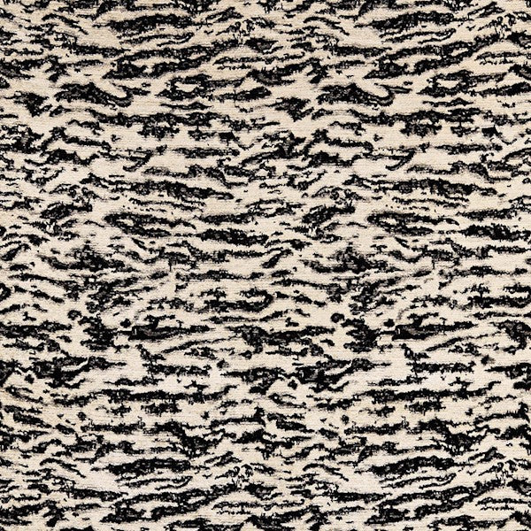 Schumacher Fabric 68901 Serengeti Tigre Blanc